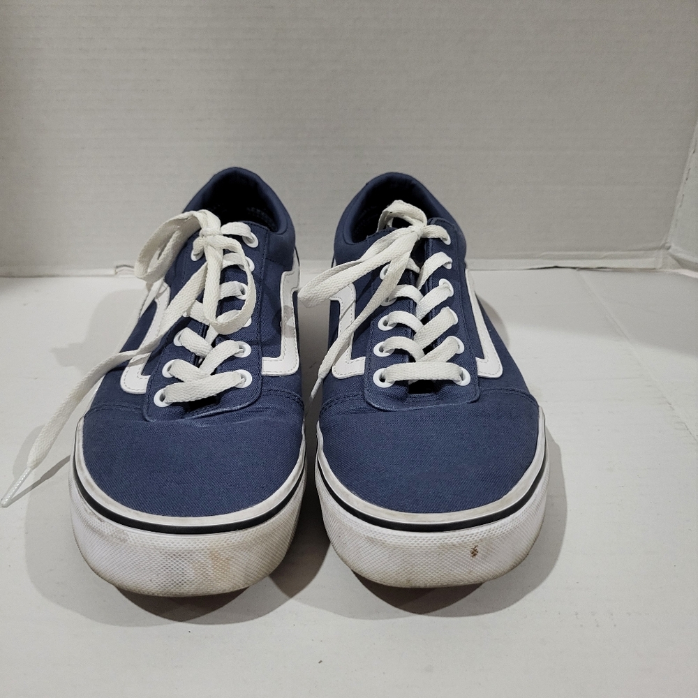 Vans Old Skool Women’s Size 11 Blue Canvas Low Top Skate Shoes